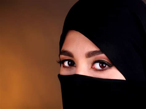 purdah women